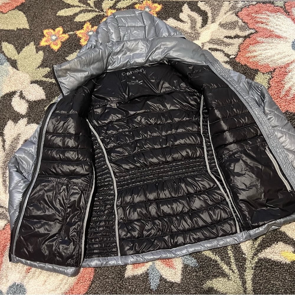 Calvin Klein Packable Down Jacket - Xl - image 2